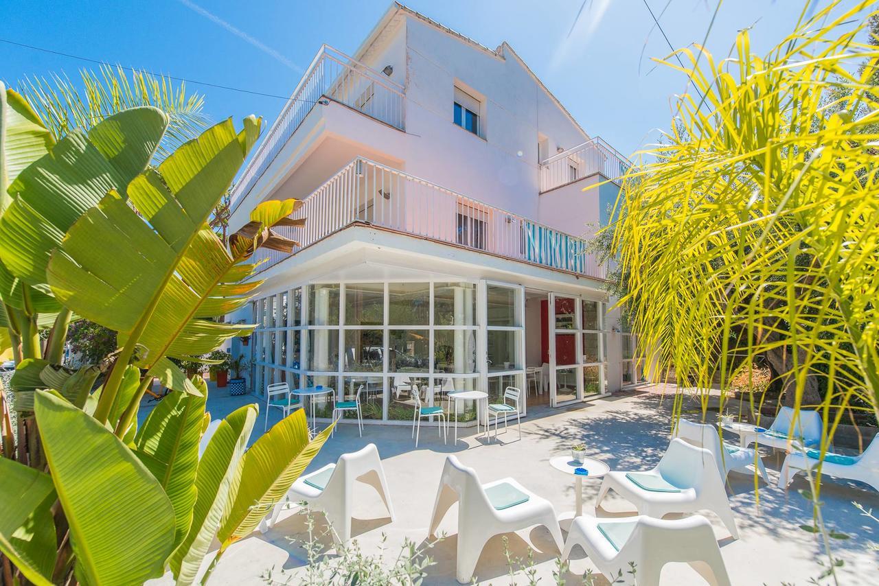 Beach Hostal Sitges